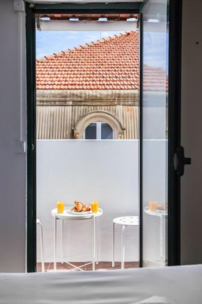 Cozy 3 Bedroom Apt in lively Bairro Alto